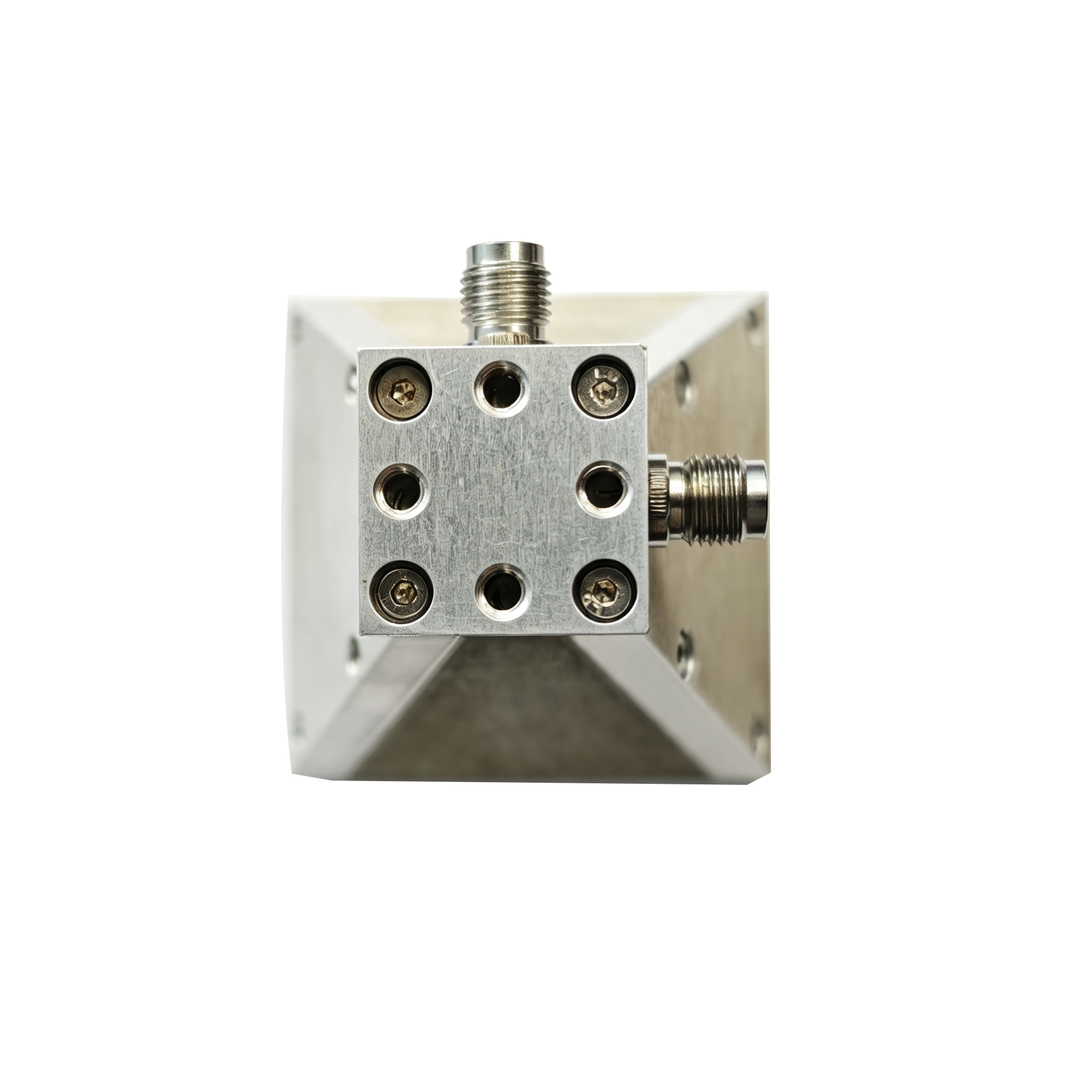 毫米波双极化喇叭天线（43.2 mm*43.2 mm*66.2 mm）